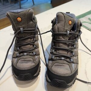 Merrell Women's Hiking shoes - Size 7